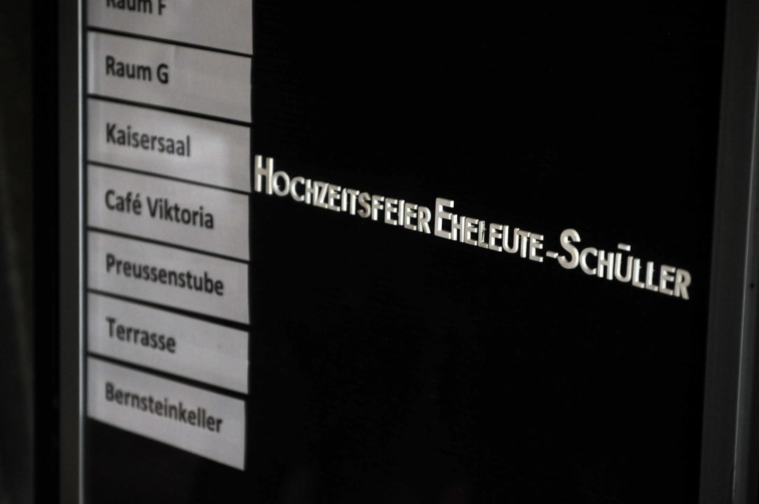 Eingang Parkhotel Fritz am Brunnen