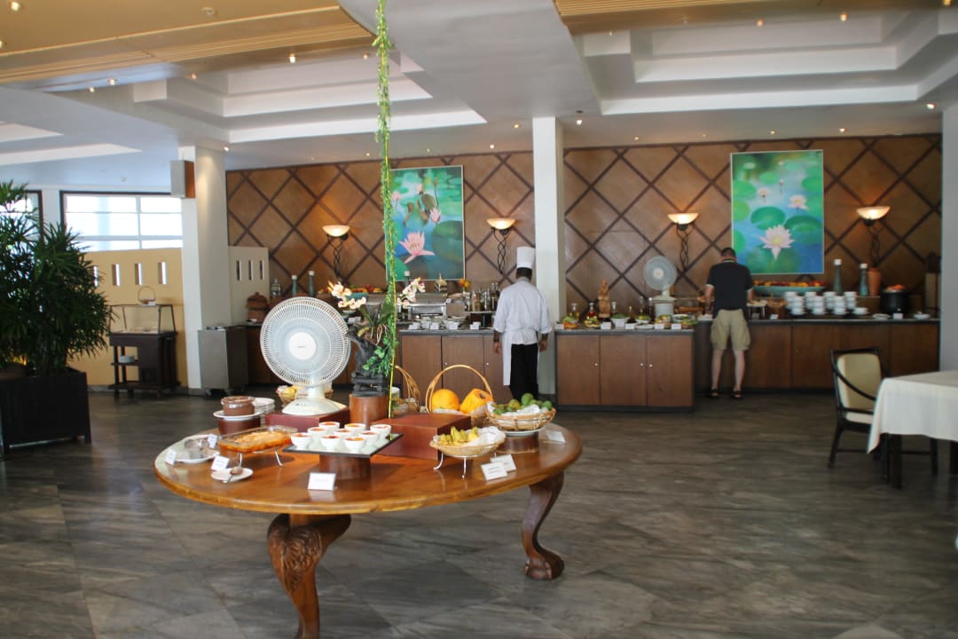 Büffet Hotel Lanka Princess Ayurveda