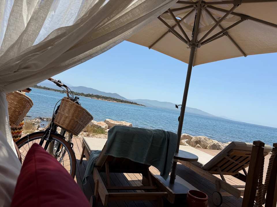 Strand Anda Barut Collection