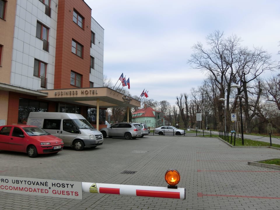 Parkplatz Hotel Alley
