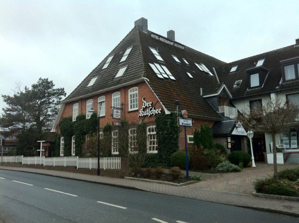 Blick von der Hauptstrasse Hotel Wennhof