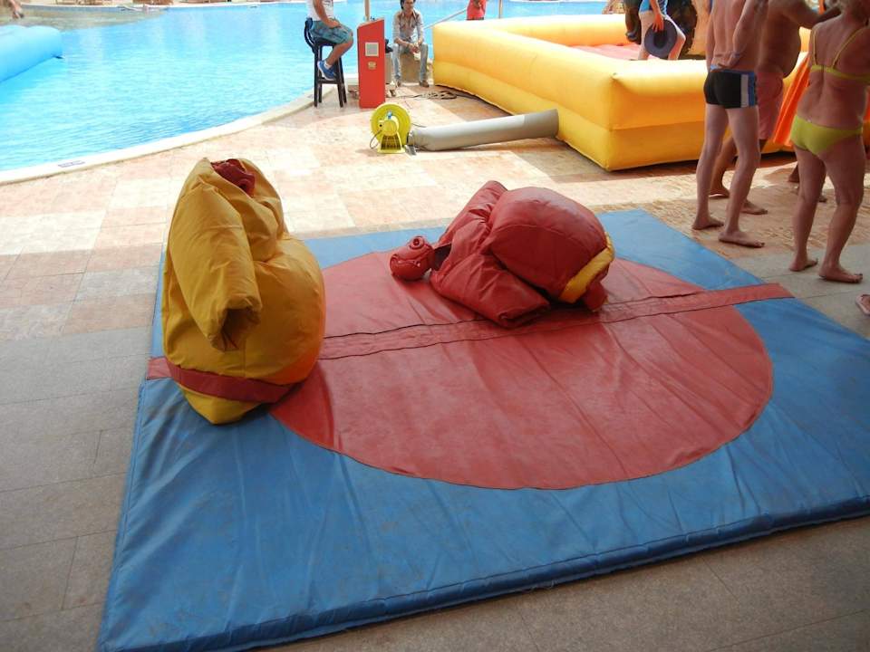 Pool-Animation Pickalbatros Alf Leila Wa Leila Resort - Neverland Hurghada