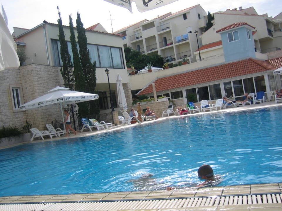 Ruhiger Poolbereich Waterman Svpetrvs  Resort