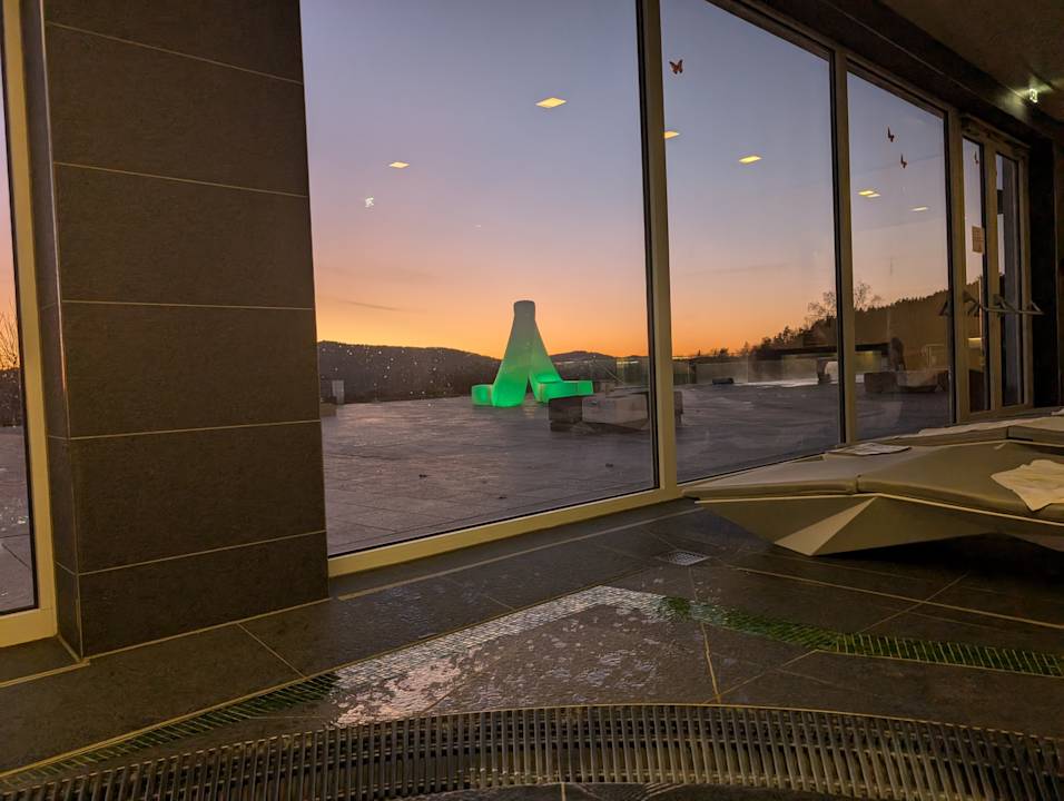 Pool AIGO welcome family