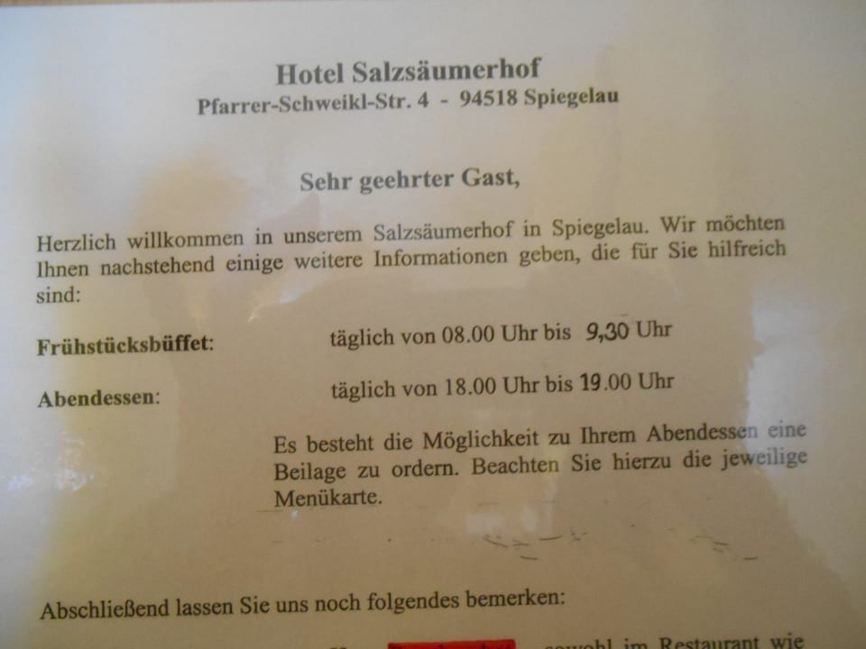 Zum Frühstück war niemand der Wirtsleute greifbar Hotel Salzsäumerhof