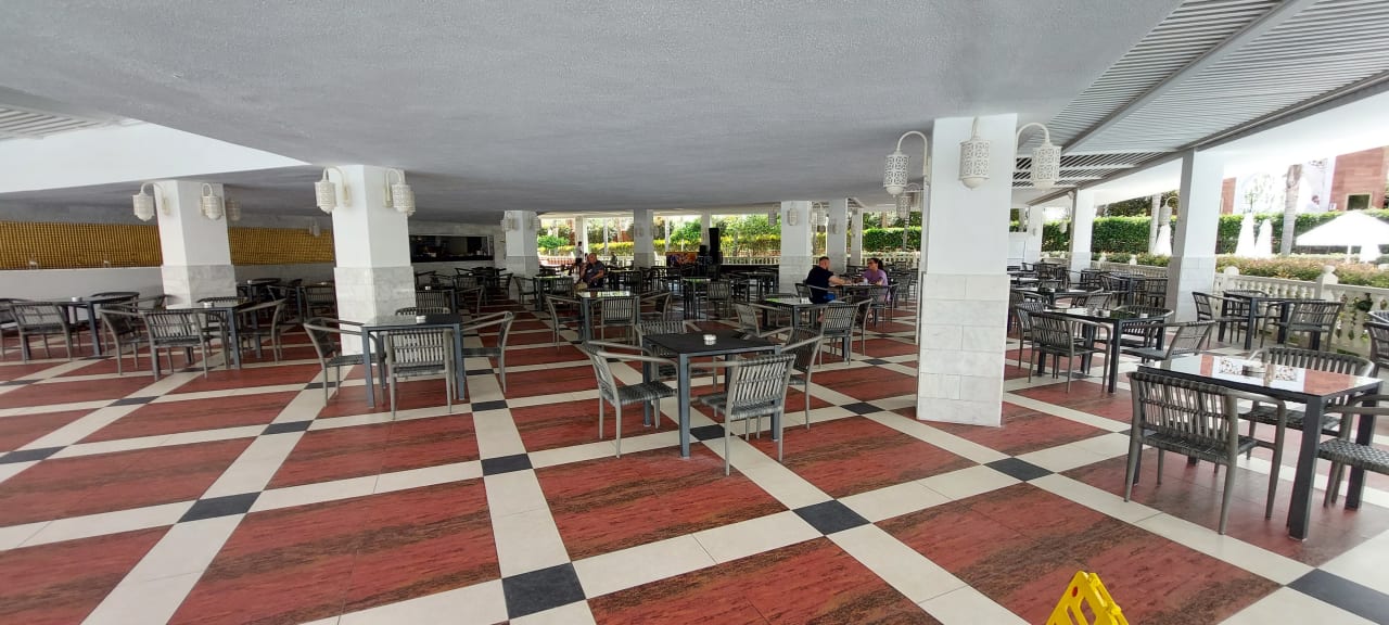 Gastro Royal Taj Mahal Hotel