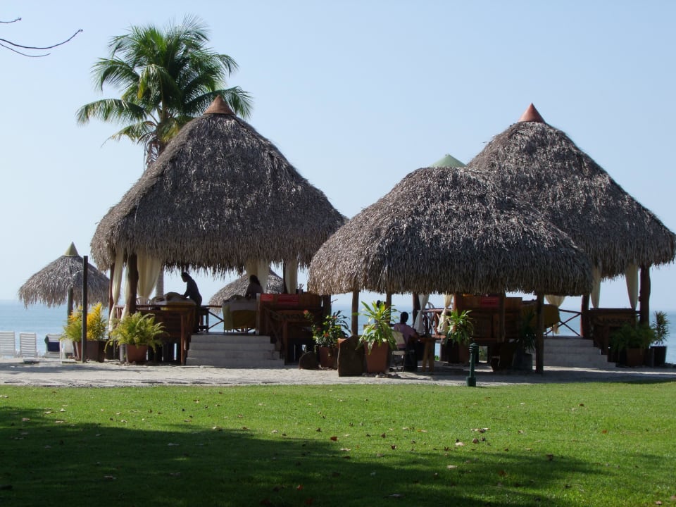 Massage am Strand Grand Decameron Panama, A Trademark All Inclusive Resort