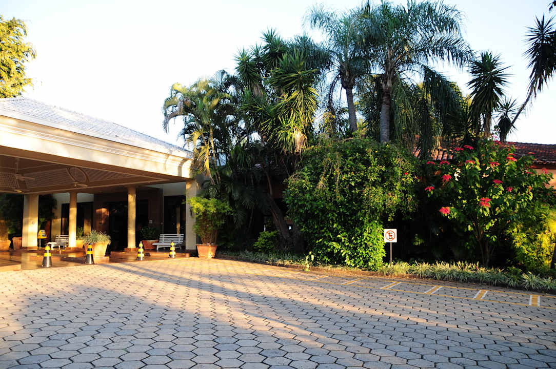 Hoteleingang Sanma Hotel