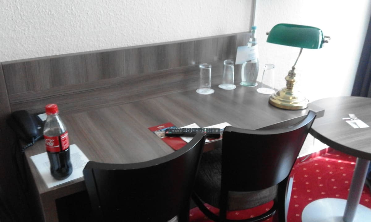 Schreibtisch Hotel Leonet
