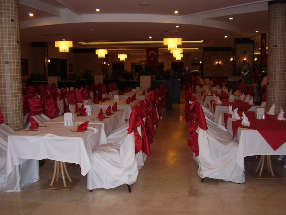 Speisesaal beim Türkischen Abend Belek Beach Resort Hotel
