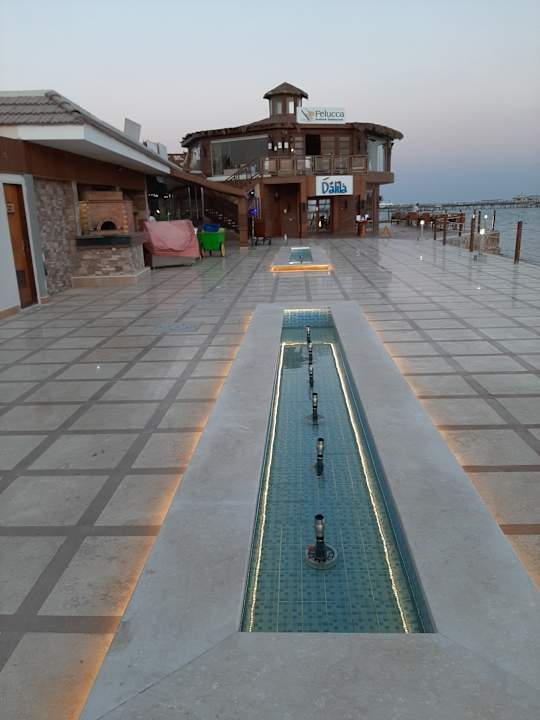 Außenansicht SUNRISE Crystal Bay Resort