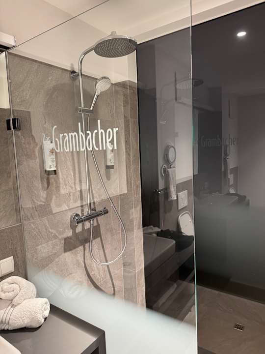 Zimmer Hotel-Restaurant Das Grambacher I FREE PARKING I SELF CHECK-IN