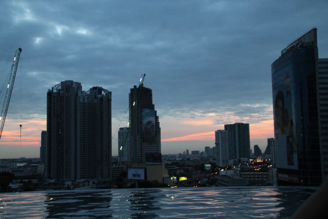 Sunset Eastin Grand Hotel Sathorn