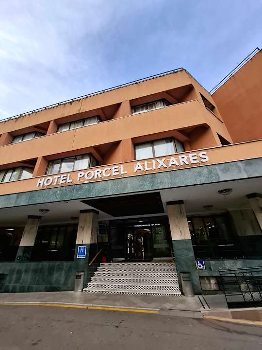 Außenansicht Hotel Porcel Alixares