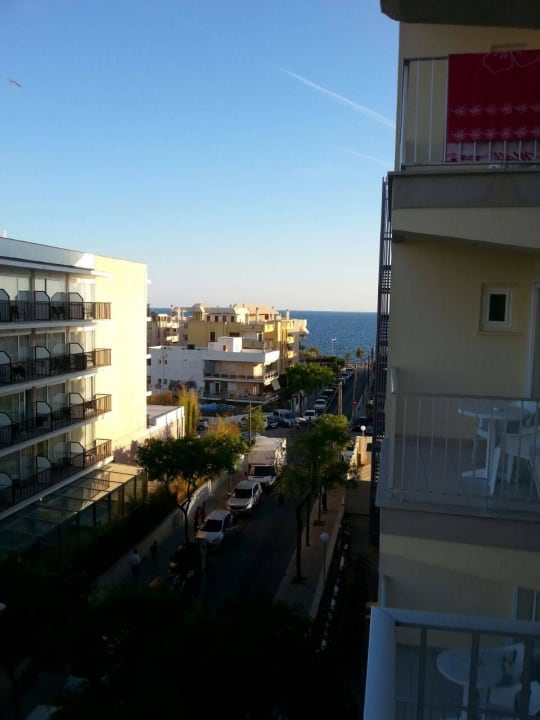 Blick vom Balkon BQ Apolo Hotel