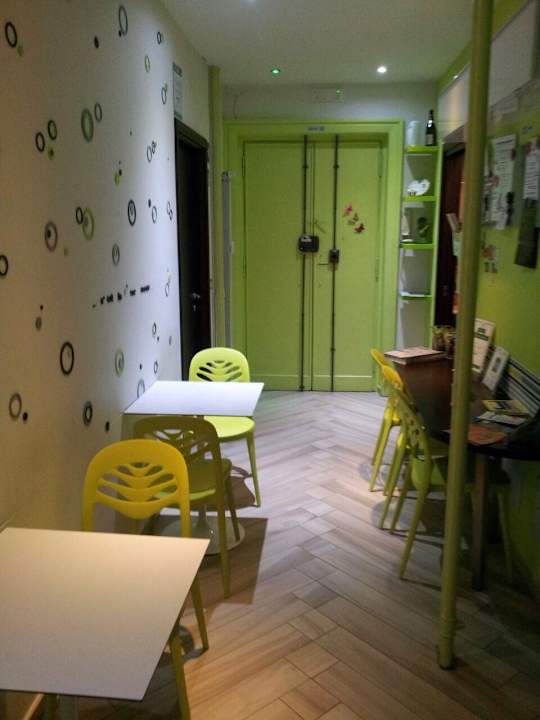 Flur zu den Zimmern  C'Est La Vie Suites