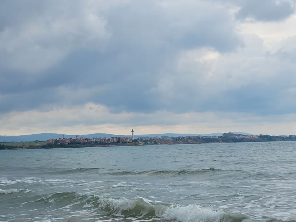 Strand Wave Resort