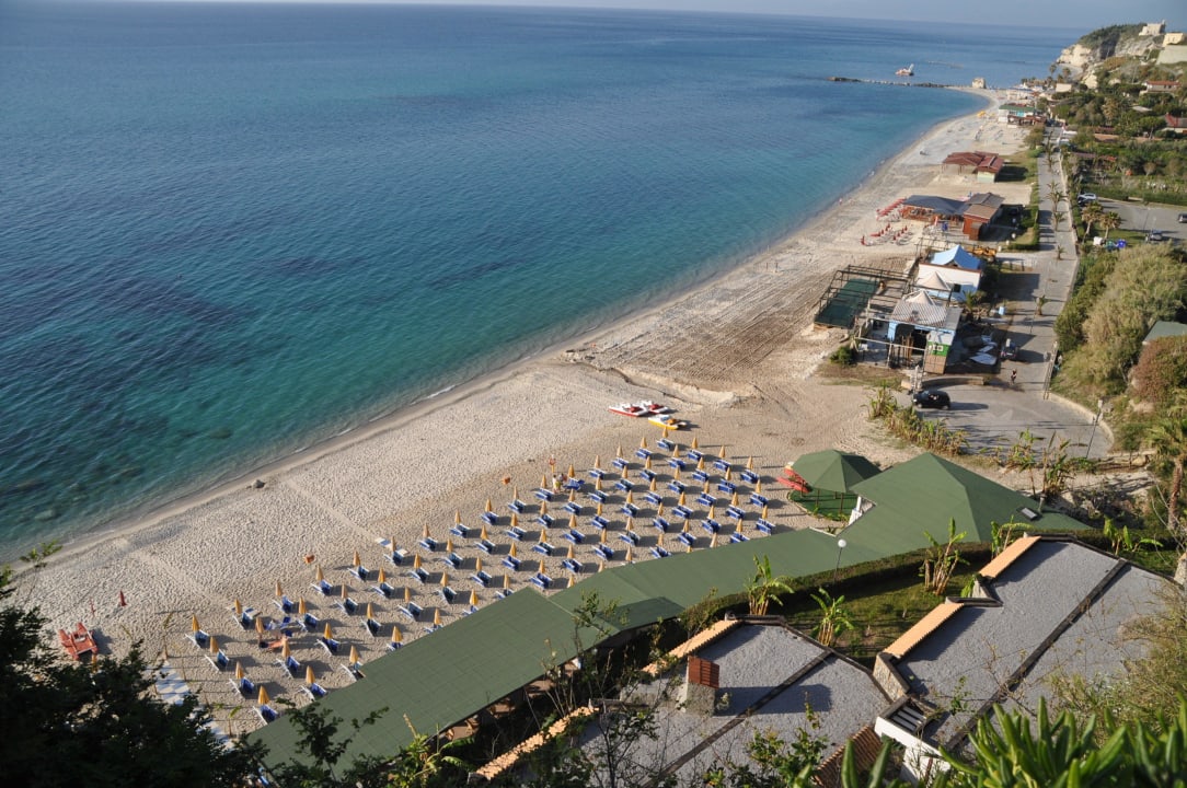 Blick von der Anlage zum Hotel-Strand  Aldiana Club Rocca Nettuno Calabria