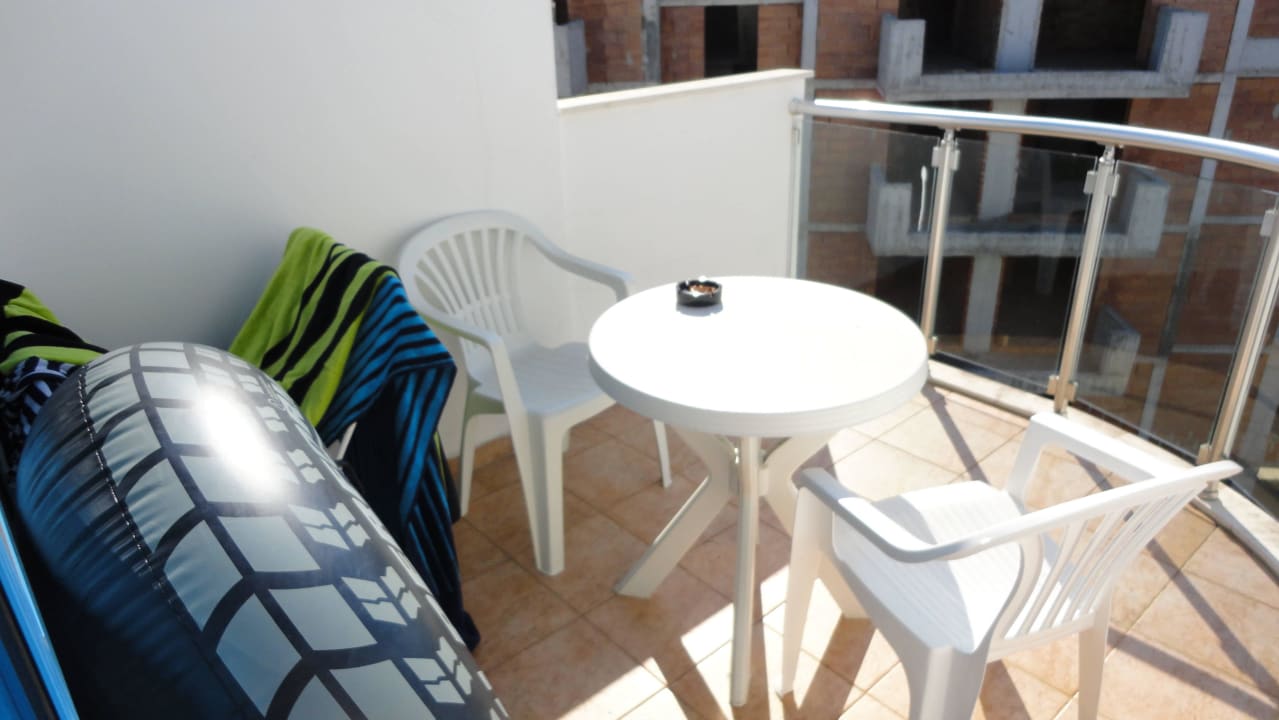 Balkon (Zimmer 423) Hotel Sineva Beach