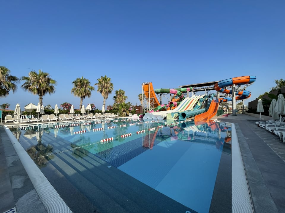 Pool Haydarpasha Palace