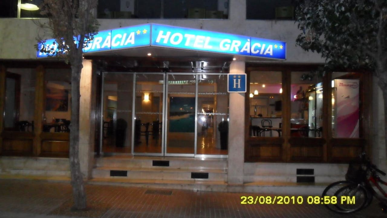 Eingang Hotel Grácia Hotel Gracia