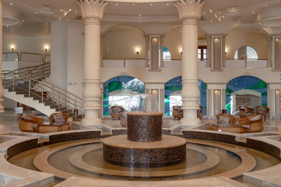 Lobby Coral Hills Resorts & SPA