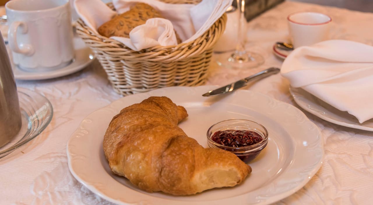 Frühstücksbuffet Hotel Mutz  Hotel Mutz Garni