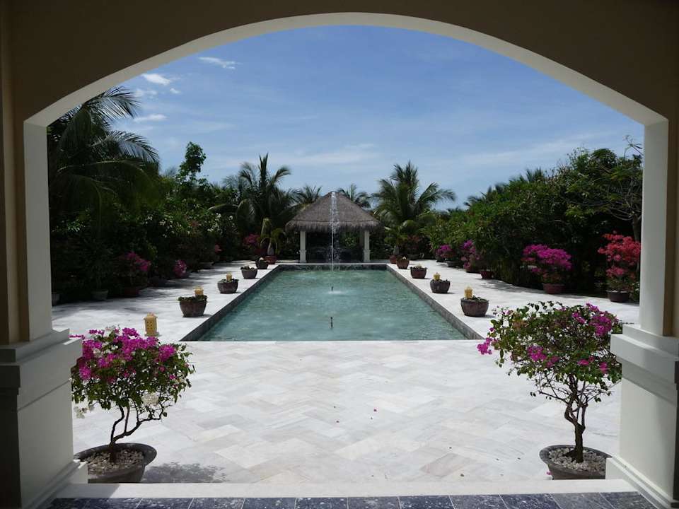 Sehr beeindruckend: Welcomeblick vom Foyer aus Allezboo Beach Resort & Spa