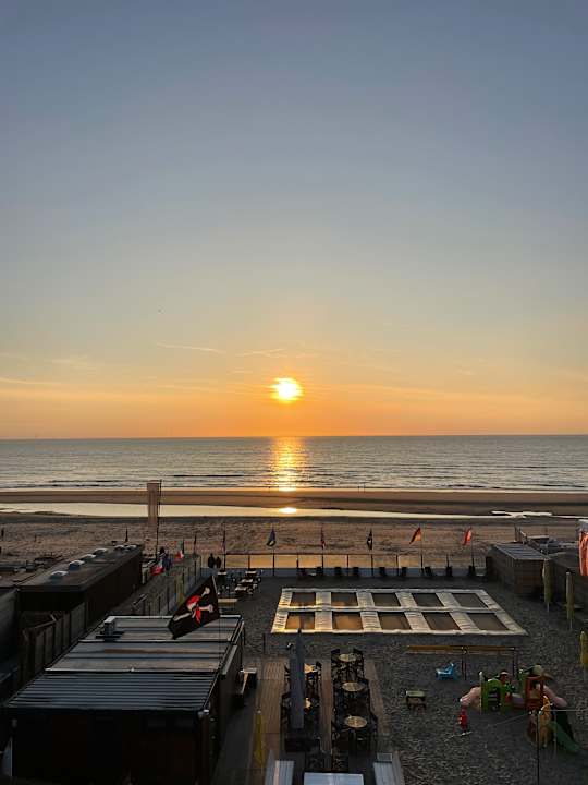 Strand Roompot Bloemendaal aan Zee