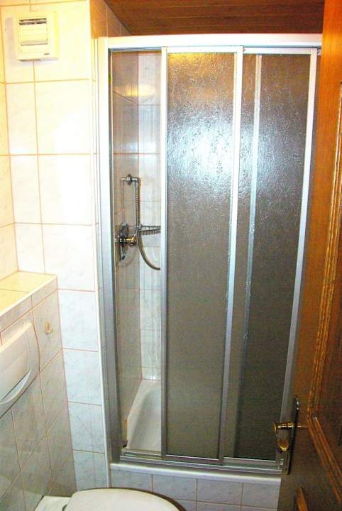 WC Dusche Gästehaus Zum Gachtna