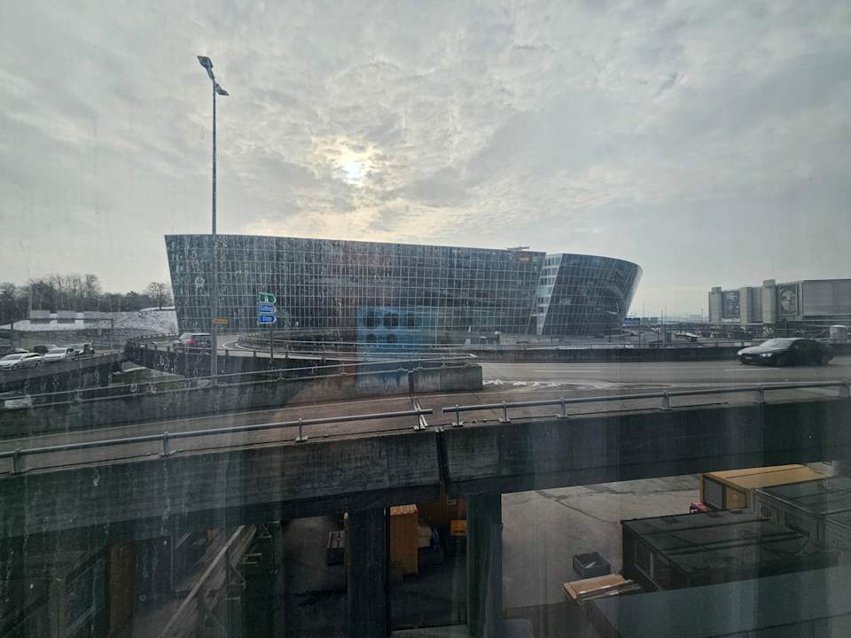 Ausblick Radisson Blu Hotel Zürich Airport