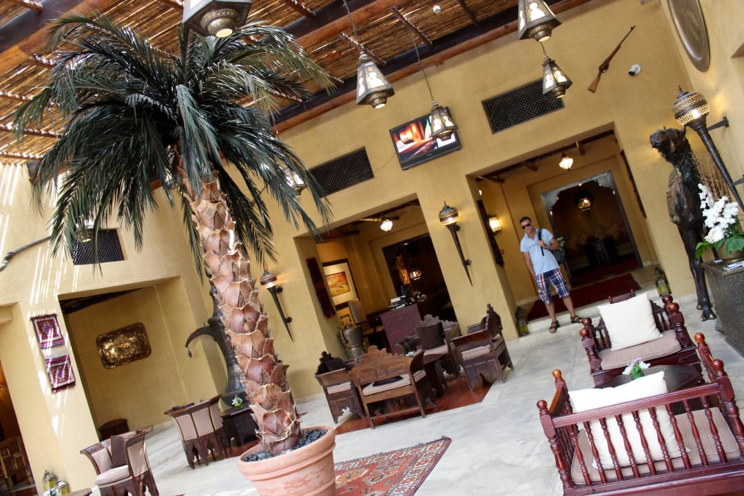 Tolle Lobby  Hotel Bab Al Shams Desert Resort & Spa