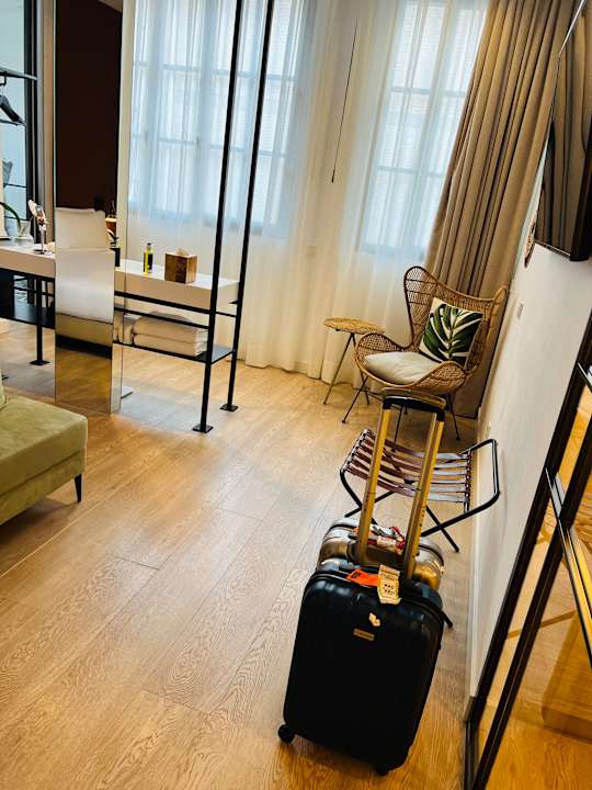 Zimmer Atocha Hotel Madrid, Tapestry Collection by Hilton