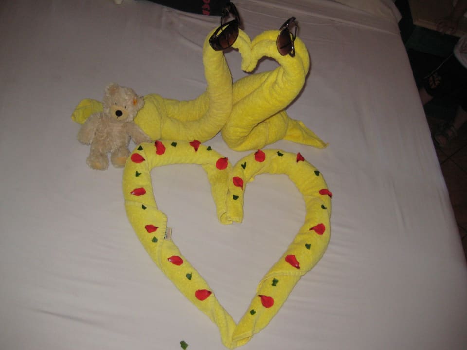 Handtuchkunst Arabia Azur Resort