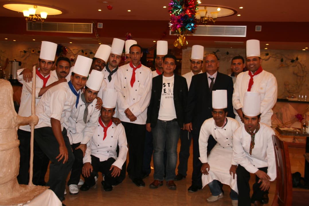 Das Küchen und Restaurantpersonal Three Corners Happy Life Beach Resort