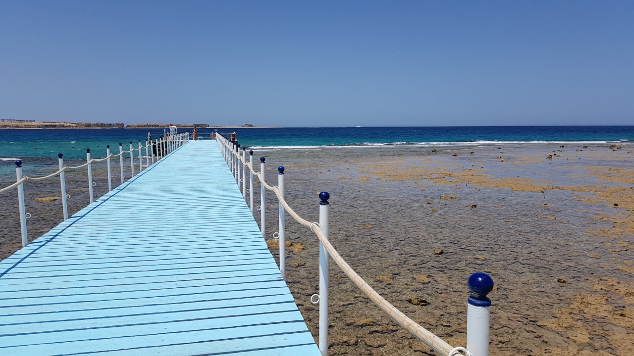 Strand Premier Le Reve Hotel & Spa