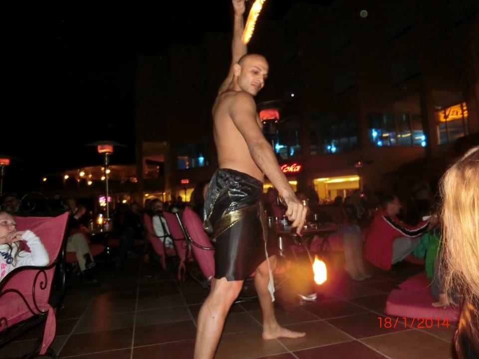 Jeden Tag tolles wechselndes Abendprogramm Beach Albatros Resort