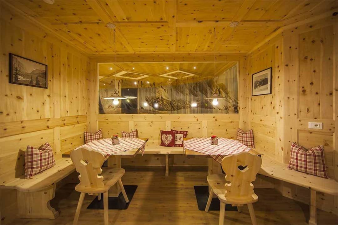 Stua de zirm Hotel Garni Aghel