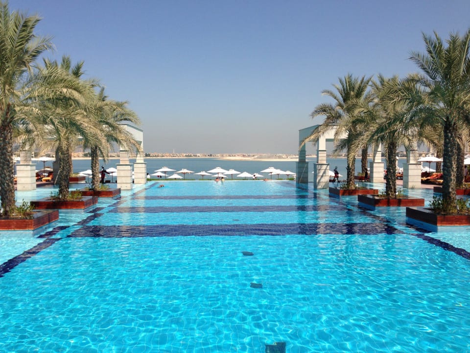 Pool  Jumeirah Zabeel Saray
