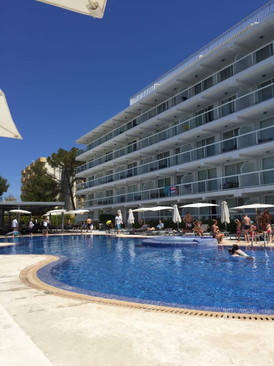 Pool Las Gaviotas Suites Hotel