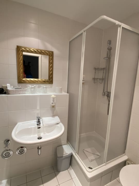 Zimmer Hotel Bon-Apart