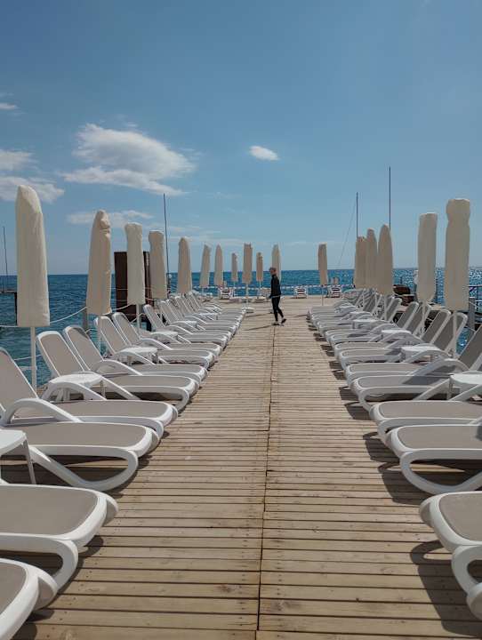 Strand Dizalya Palm Garden