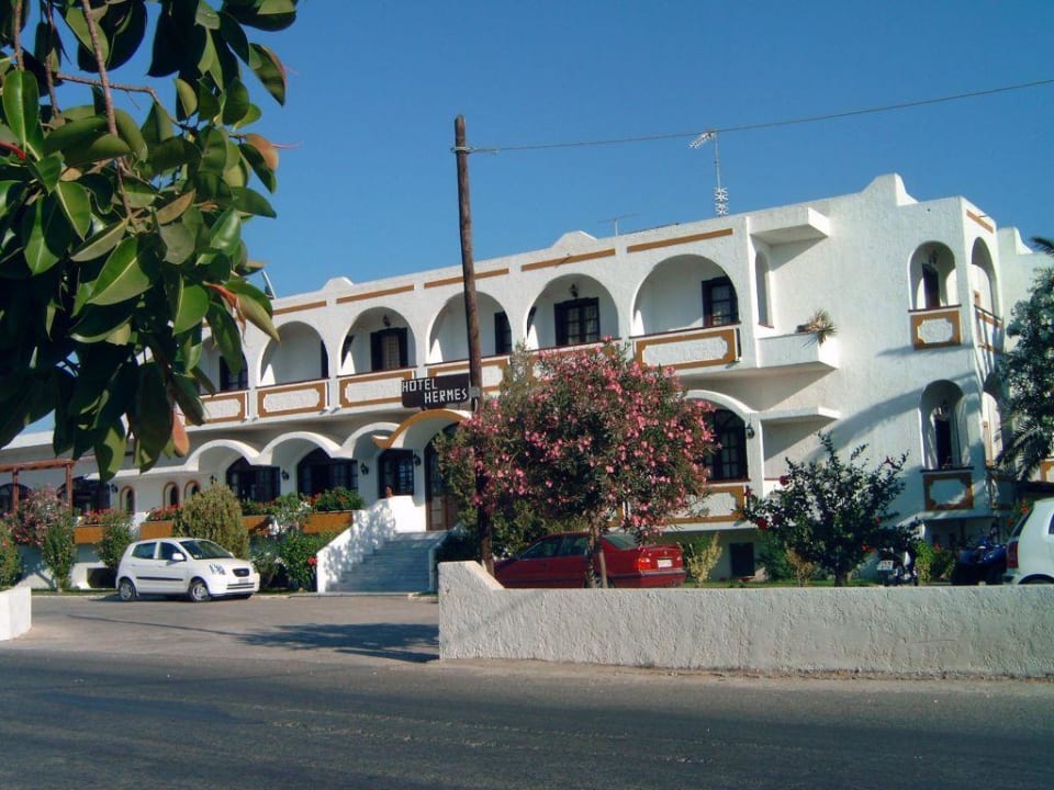 Frontansicht Hotel Hermes