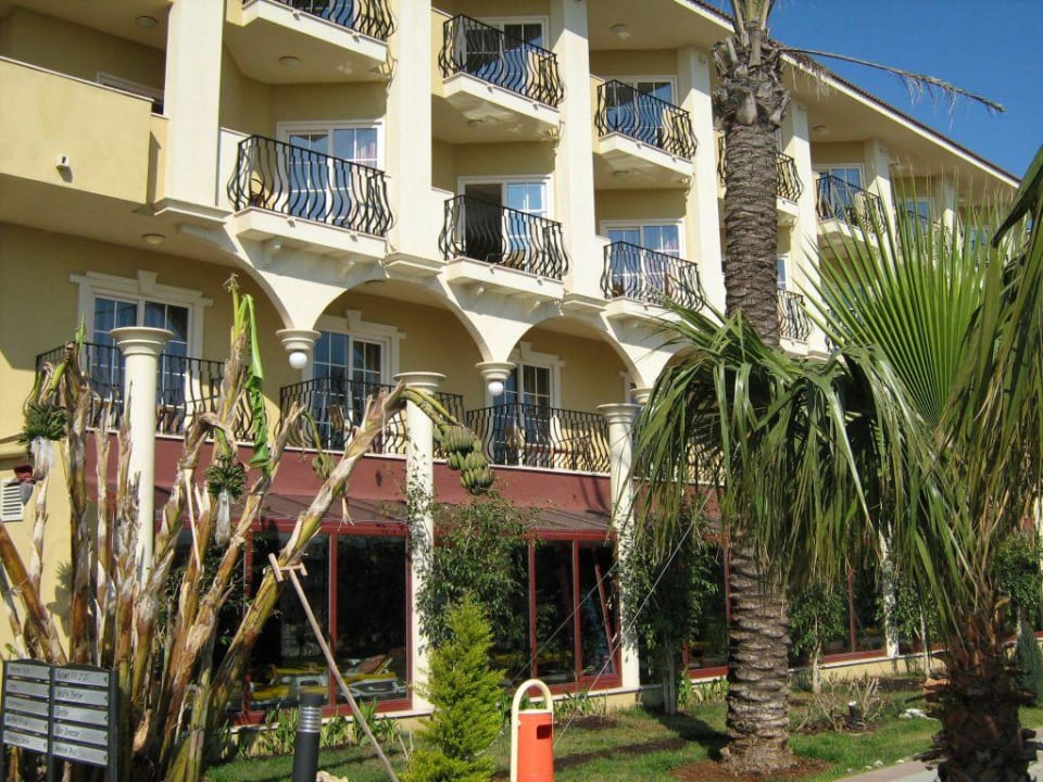 Außenansicht vom Hotel Belek Beach Resort Hotel