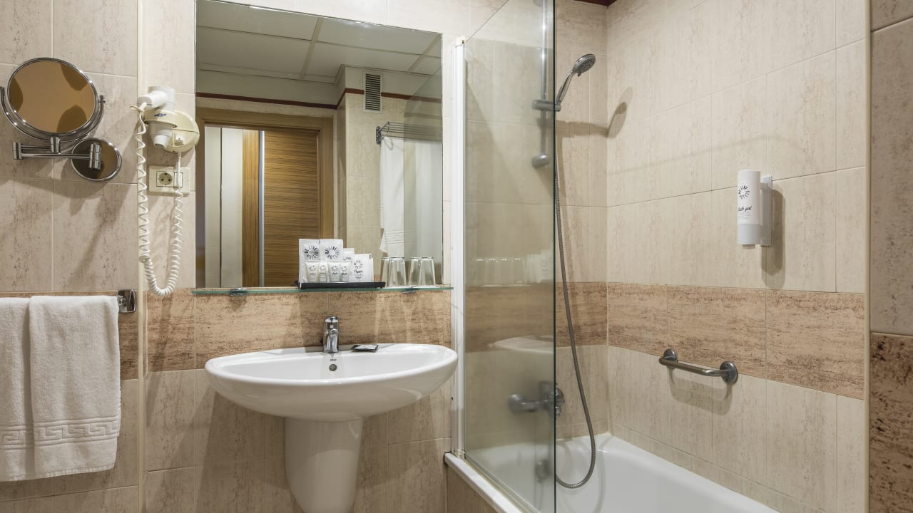 Zimmer Be Live Tenerife - Adults only