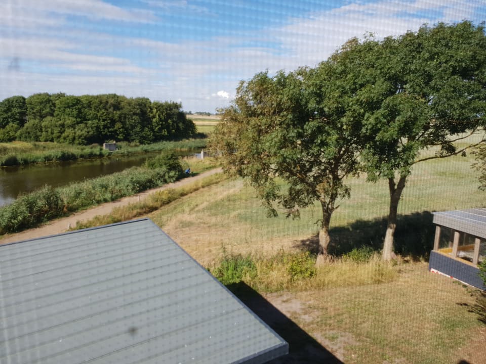 Gartenanlage Ferienhaus Hemenswarft direkt an der Nordsee mit Meerblick