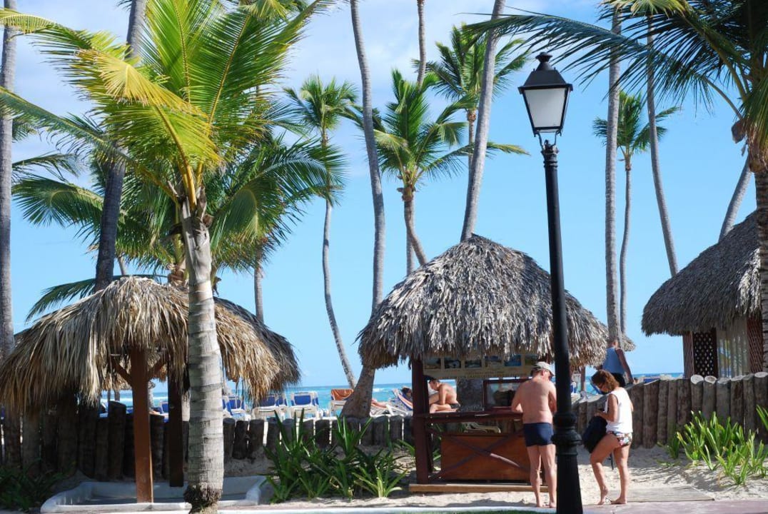 Wejście na plażę Occidental Punta Cana