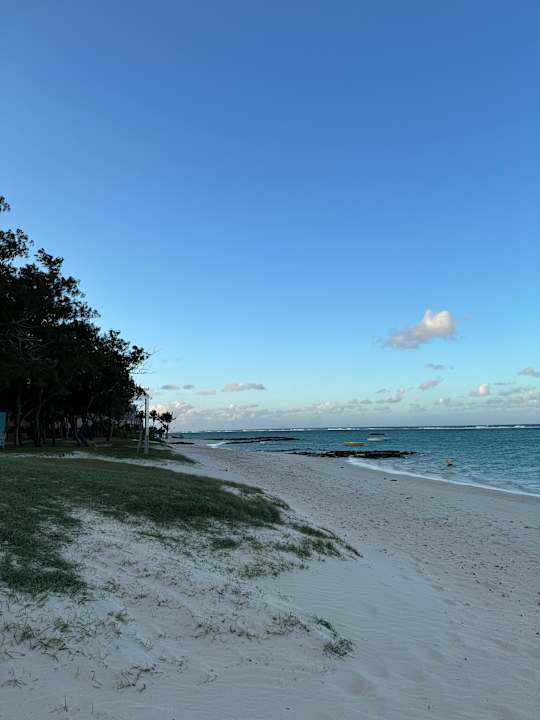 Strand Crystals Beach Resort Belle Mare, a member of Radisson Individuals