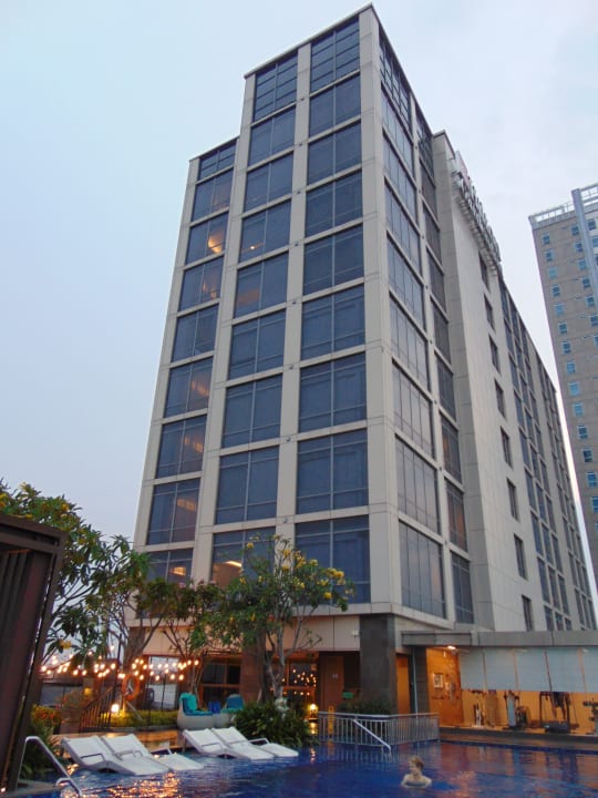Außenansicht Hilton Garden Inn Jakarta Taman Palem