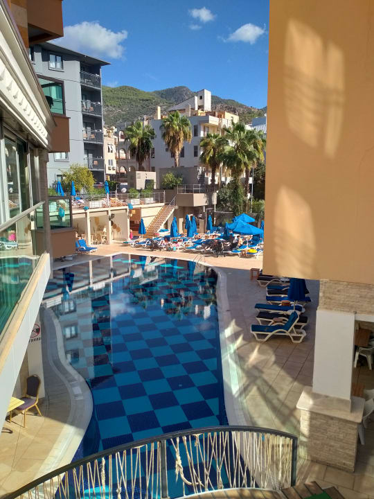Pool Tac Premier Hotel & Spa